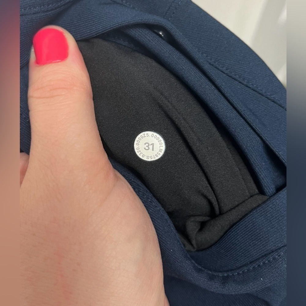 Lululemon Mens Commission Pant Slim 31x31" *Warpstreme (Navy) - Picture 5 of 7